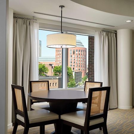 The Inn At Penn, A Hilton Hotel Filadelfia Esterno foto