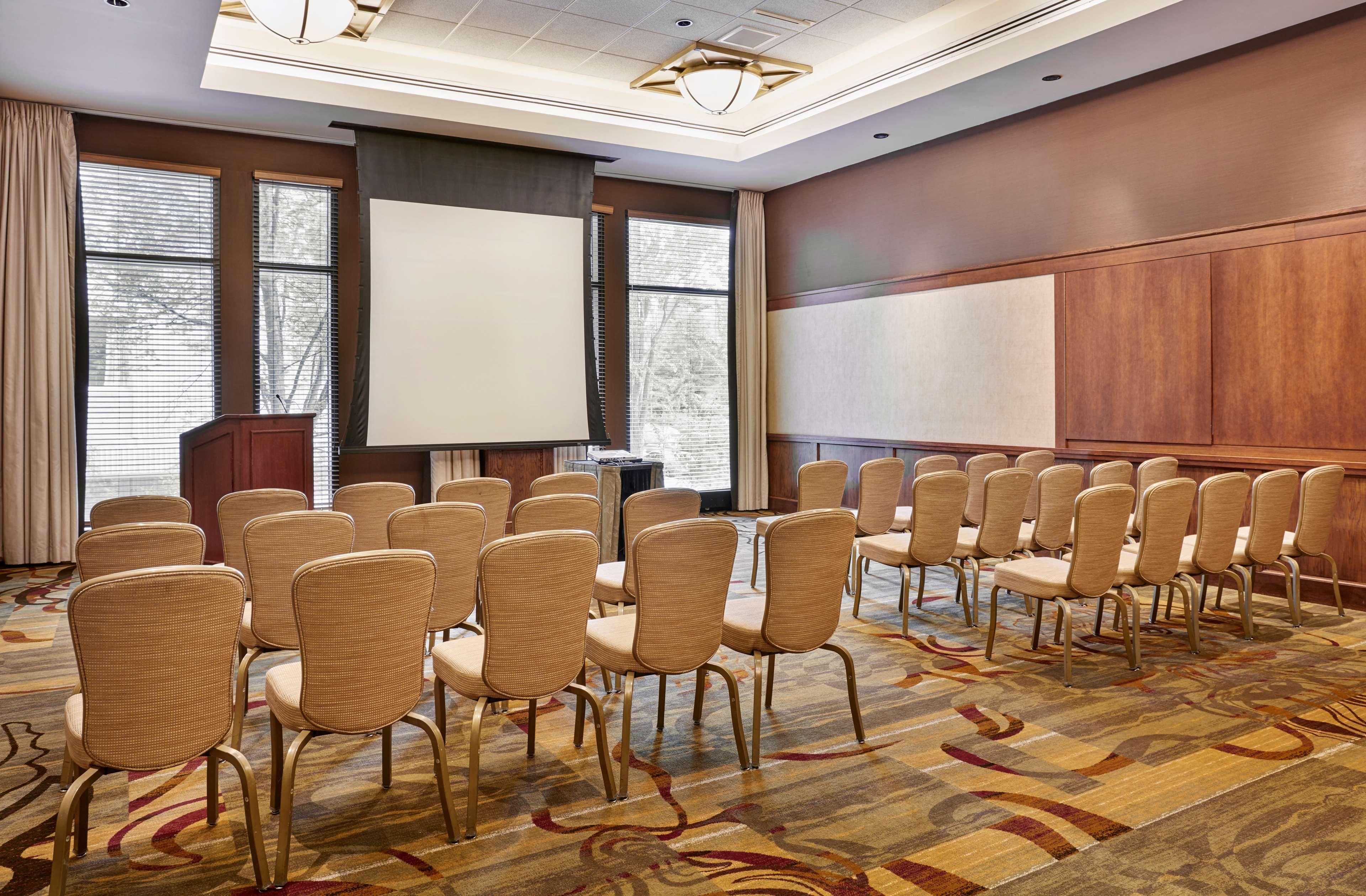 The Inn At Penn, A Hilton Hotel Filadelfia Esterno foto