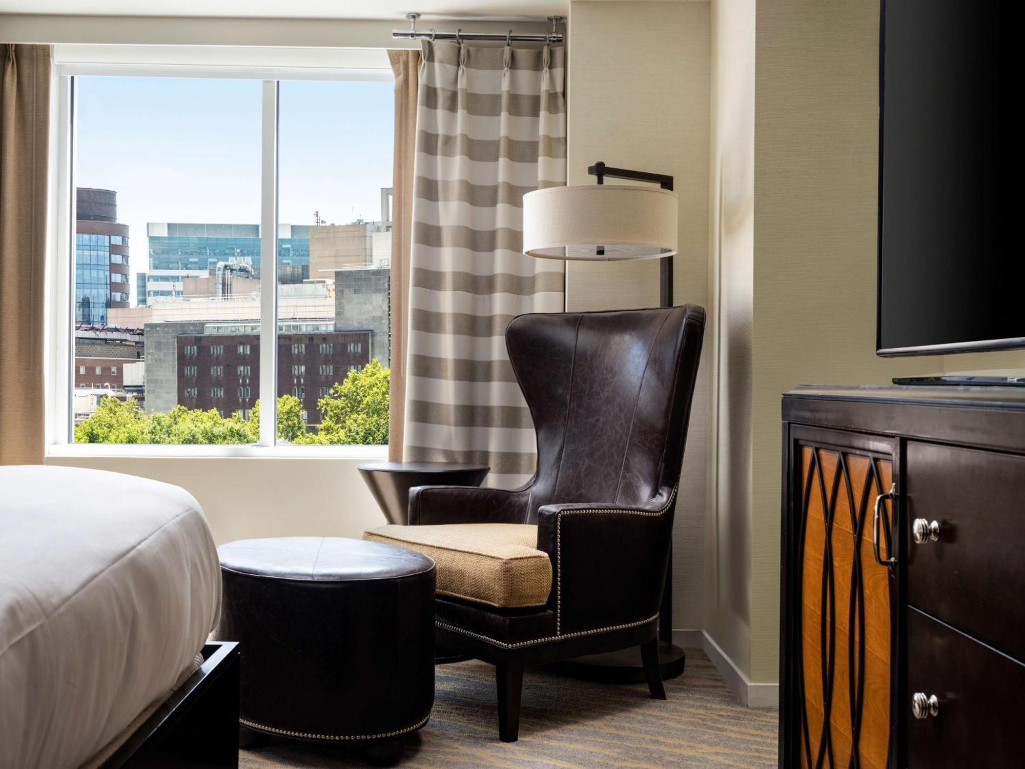 The Inn At Penn, A Hilton Hotel Filadelfia Esterno foto